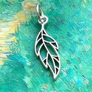 5/$10❤️❤️❤️NEW TIBETAN SILVER LEAF CHARM PENDANT